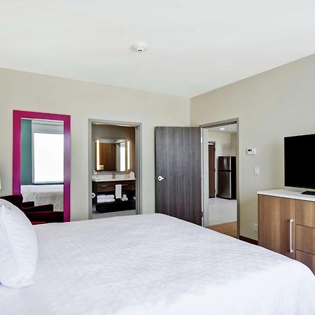 Home2 Suites By Hilton Bedford Dfw West Exterior photo